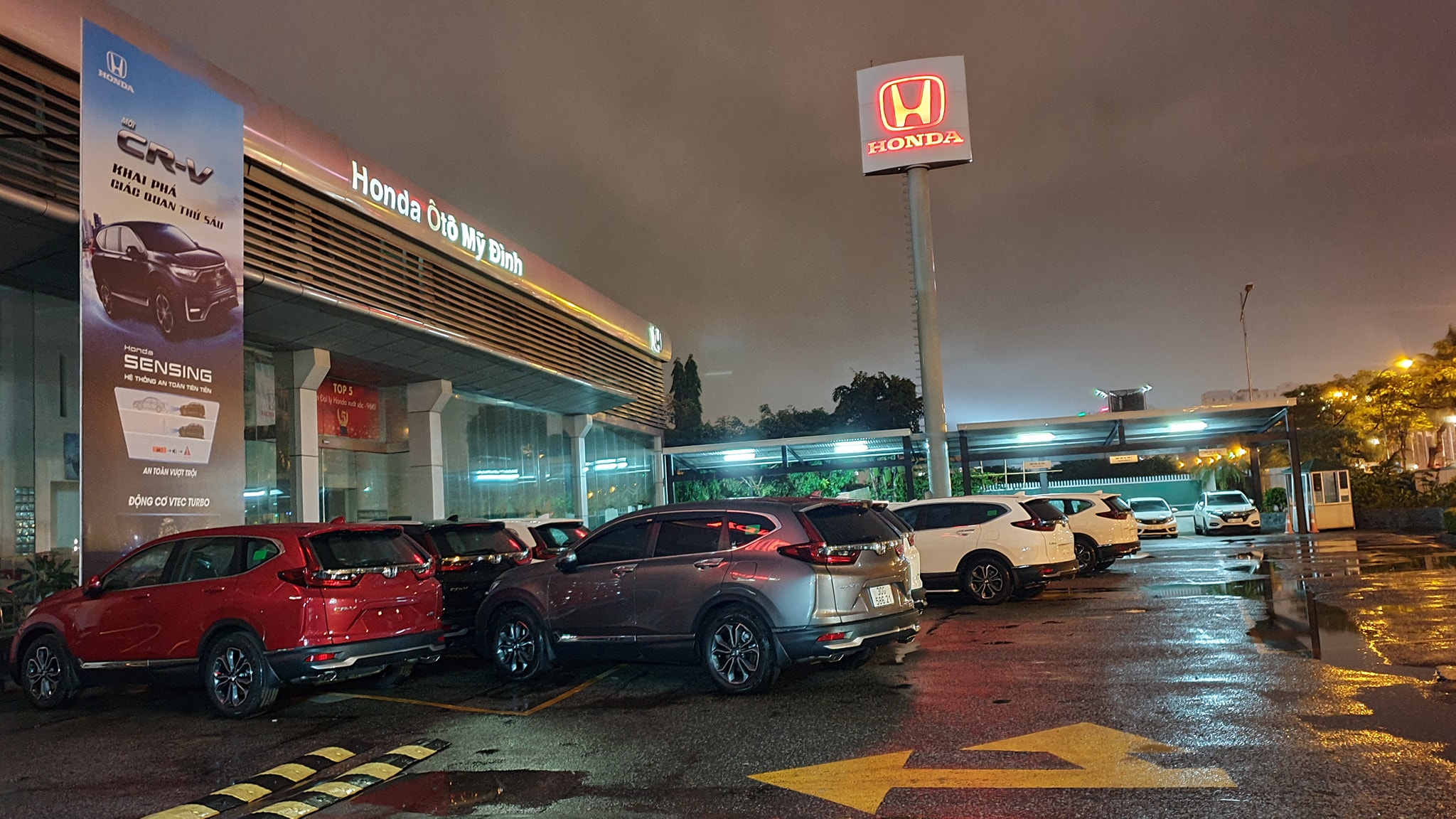 Showroom Honda Ô tô Hà Nội - Honda Oto Mỹ Đình